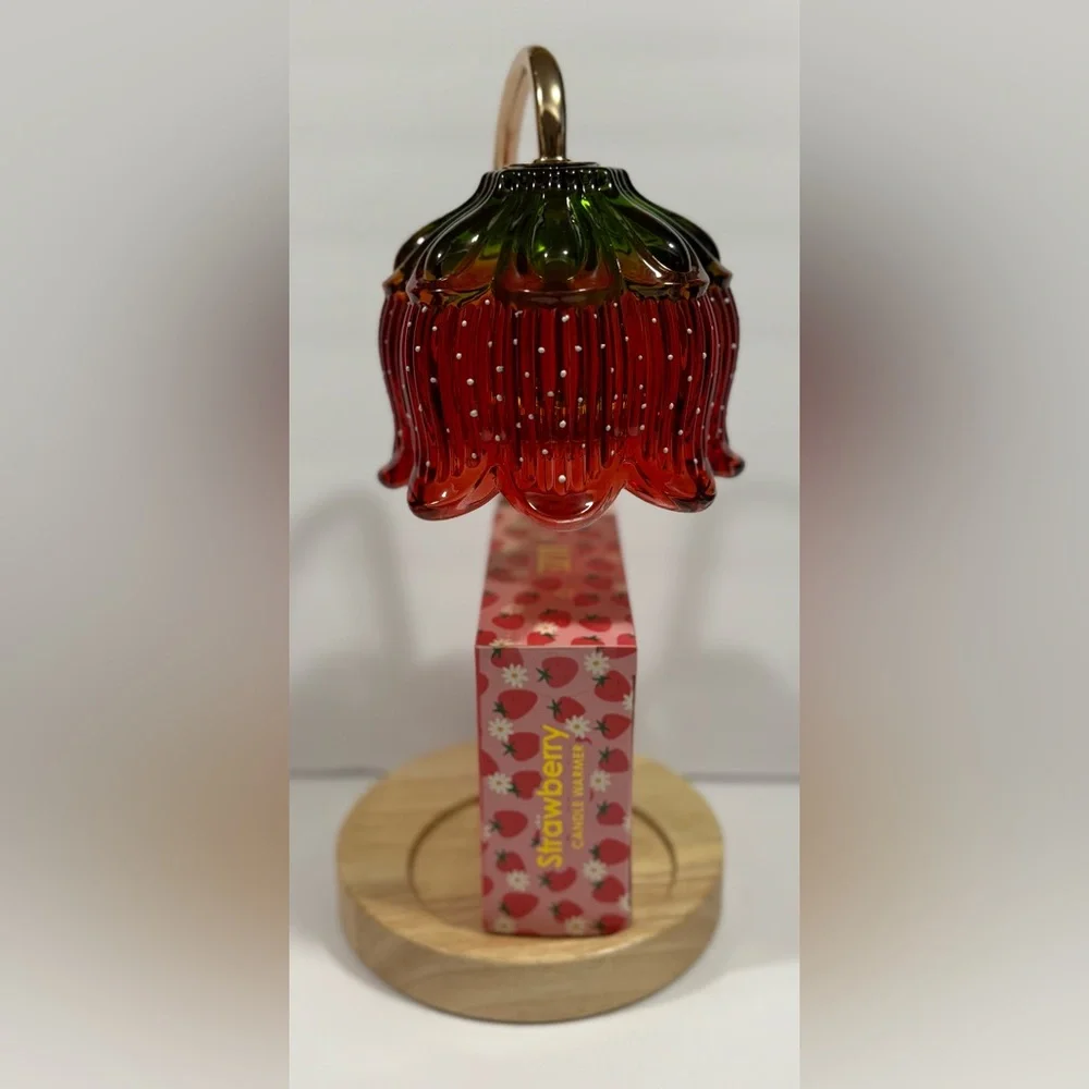 HTF Luze Strawberry Themed Candle Warmer Lamp With Timer - Viral
